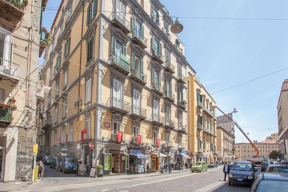 B&B L'Alloggio Dei Vassalli Nápoly Kültér fotó