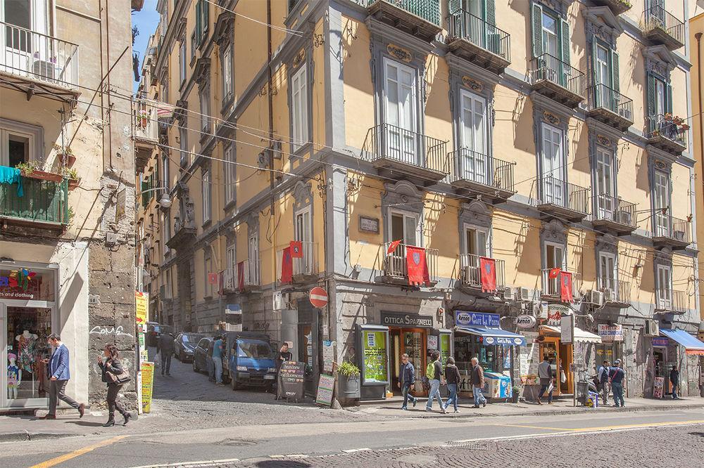 B&B L'Alloggio Dei Vassalli Nápoly Kültér fotó